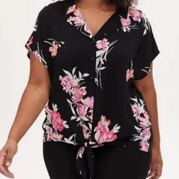 Torrid floral Blouse - Picture 1 of 6